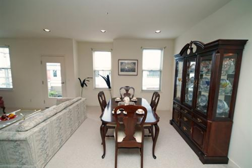 Resource #212406: image #2