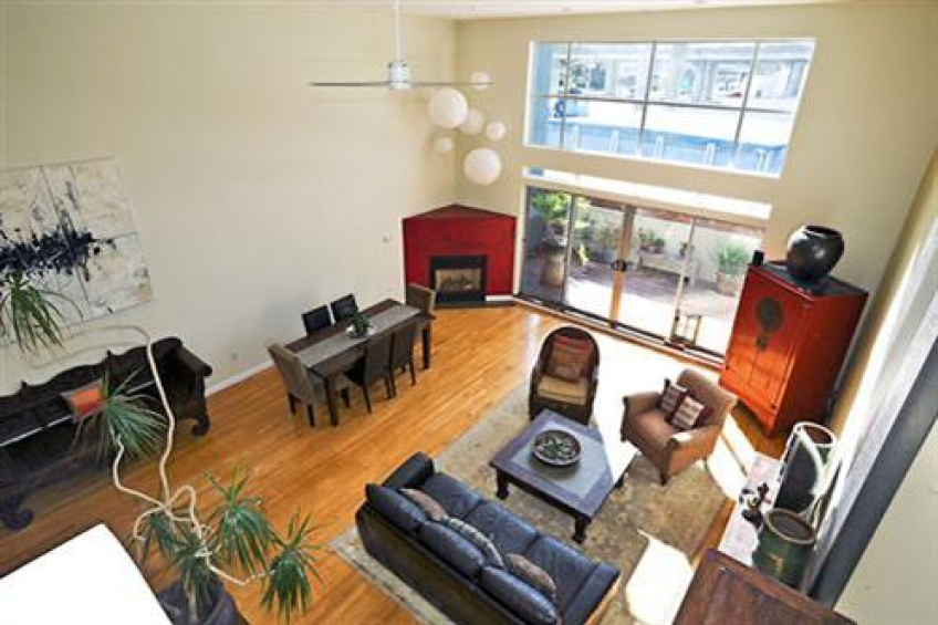 Spacious open floor plan connects dining and entertaining to a single space. Resource #232458: image #6