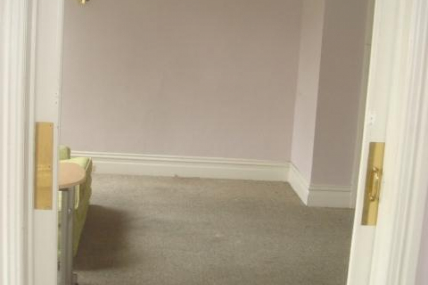 777-Back room Resource #242319: image #19