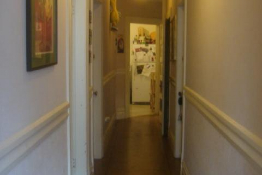 775-Hallway from front door Resource #242319: image #2