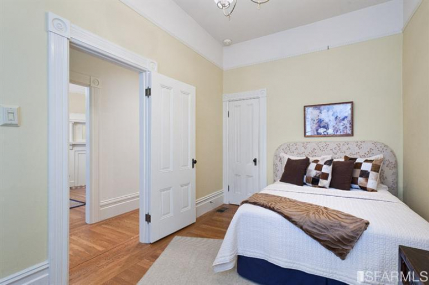 Resource #261979: image #14