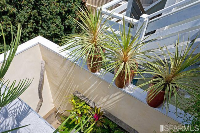 A view from above looking down onto the patio. Resource #270649: image #23