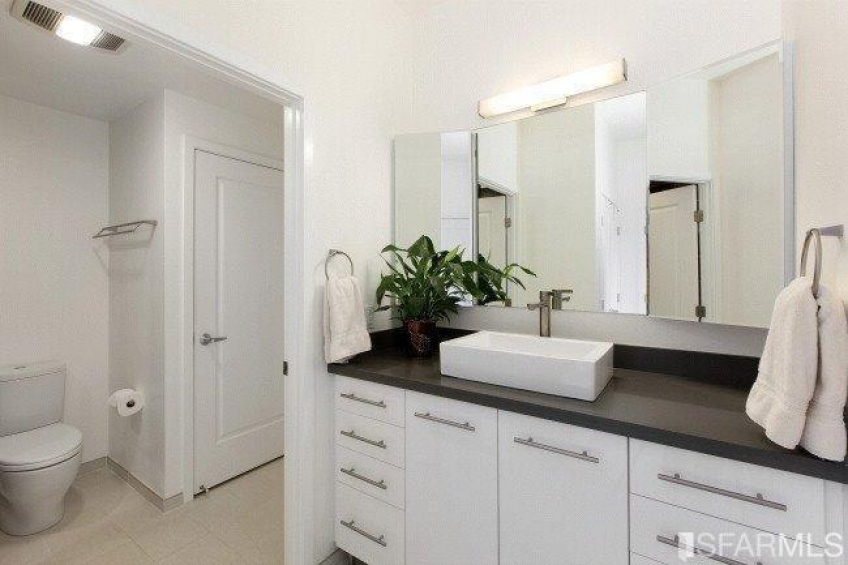 Bath recently remodeled in 2012 with new cabinets, granite countertops, vanity, lights and mirror Resource #289798: image #13