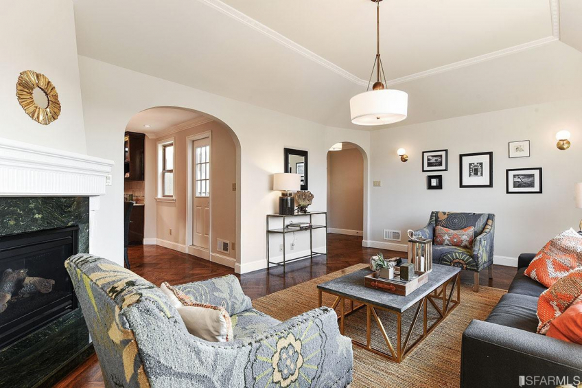 Resource #310765: image #4 Resource #310765: image #4