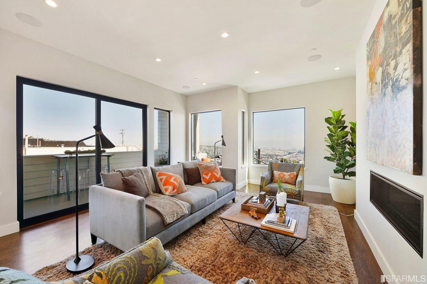 Resource #312943: image #2