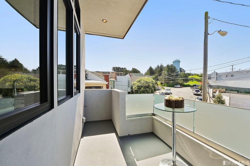 Resource #312943: image #8