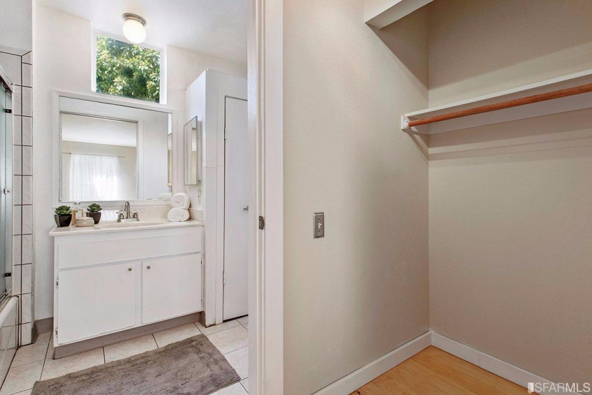 Ample closet space and bright bathroom. Resource #315375: image #21