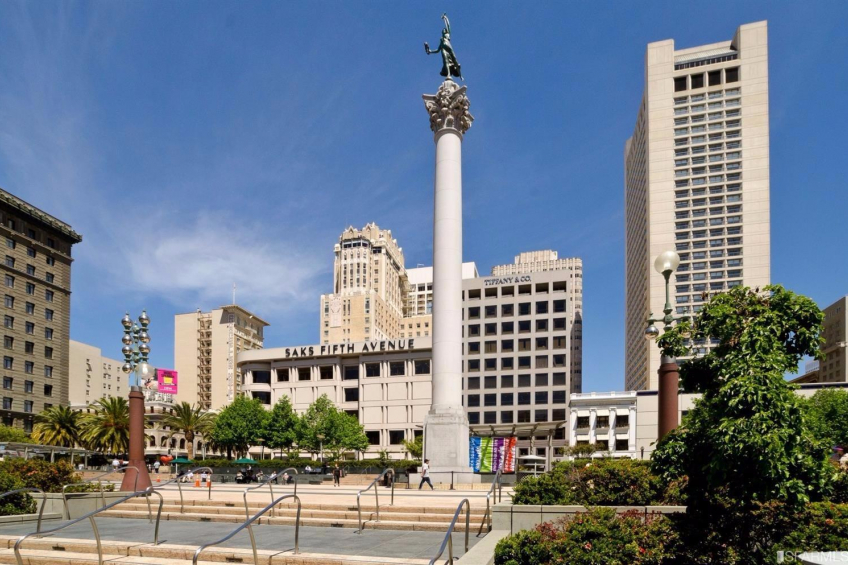 Union Square surrounded by Saks, the St Francis, Sir Francis Drake & Hyatt hotels. Resource #319053: image #33