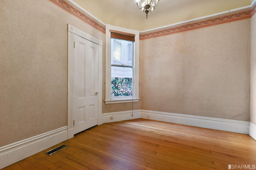 Resource #319215: image #32