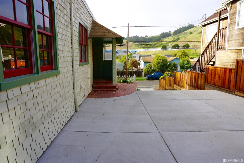 Resource #325792: image #2