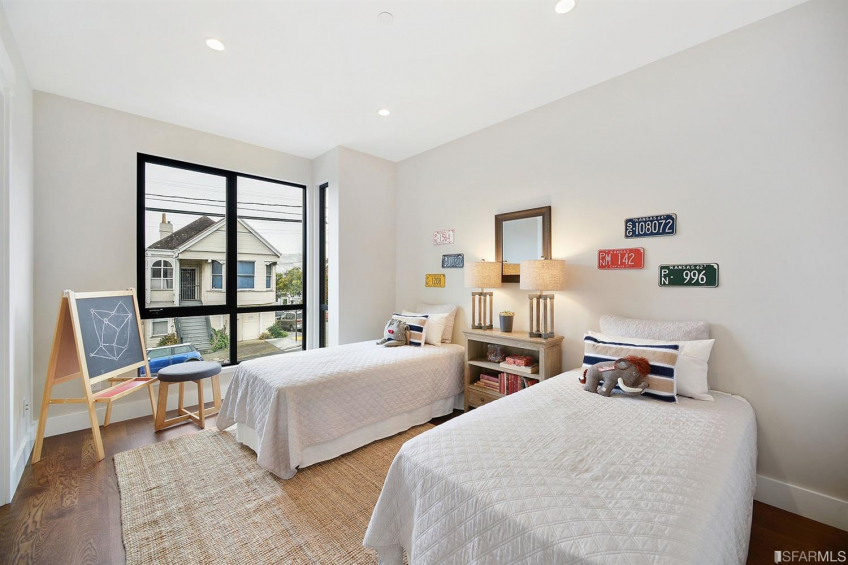 Resource #326845: image #21