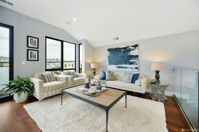 Resource #326845: image #4