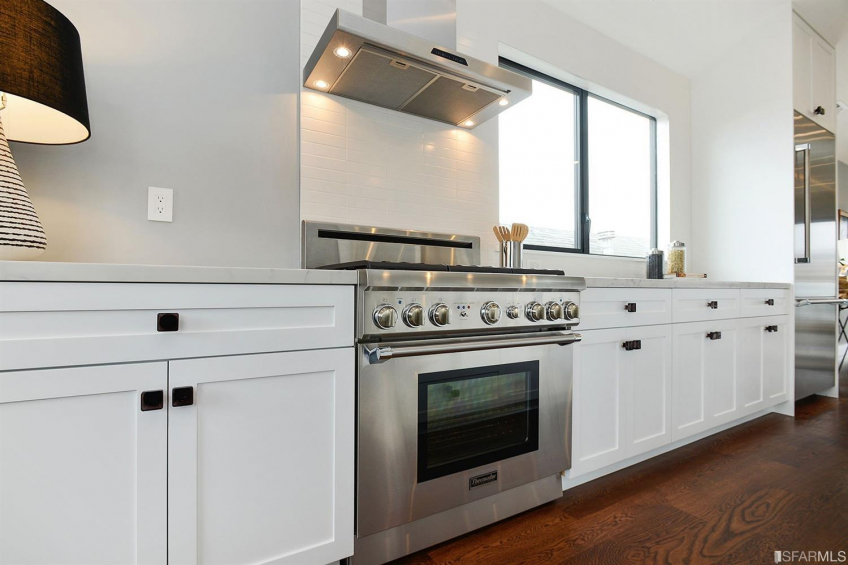 Resource #326845: image #9