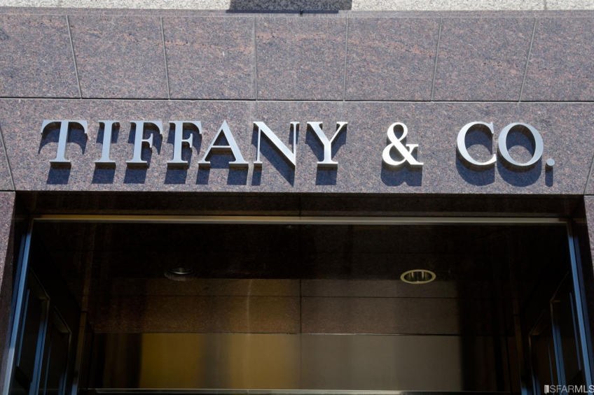 Are you familiar with that pretty blue box? Resource #337487: image #31