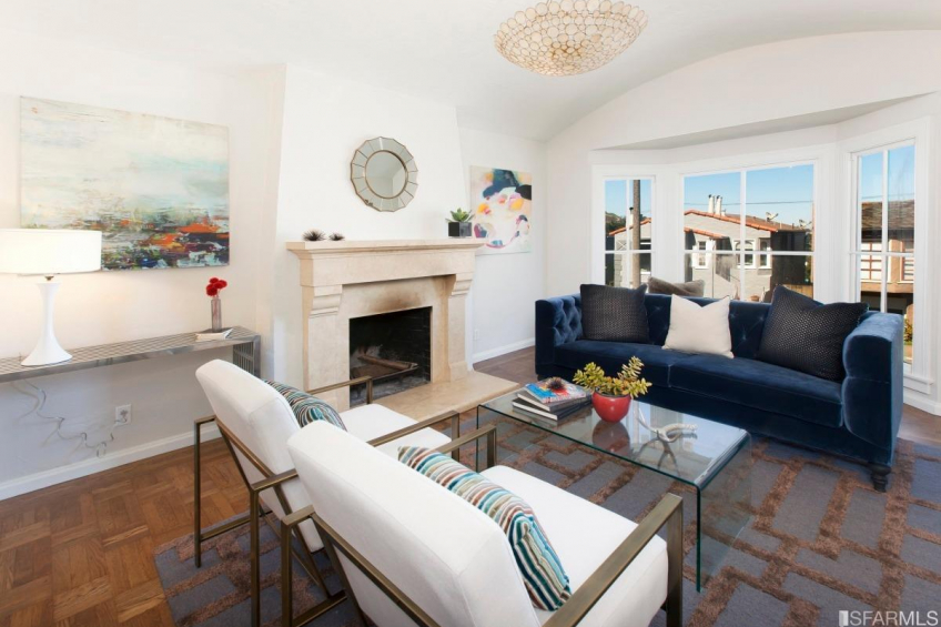 Gracious living room in the front. Resource #349379: image #2