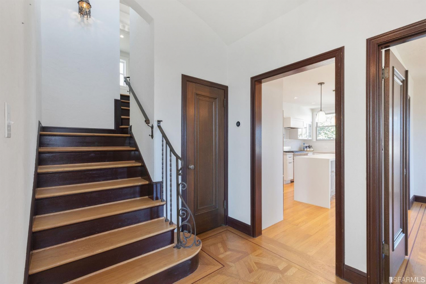 Resource #365837: image #32