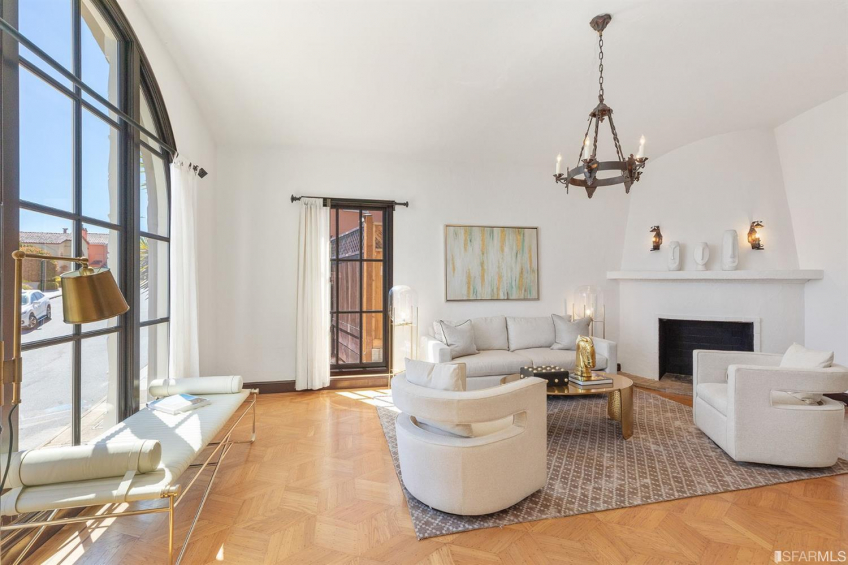 Resource #365837: image #5