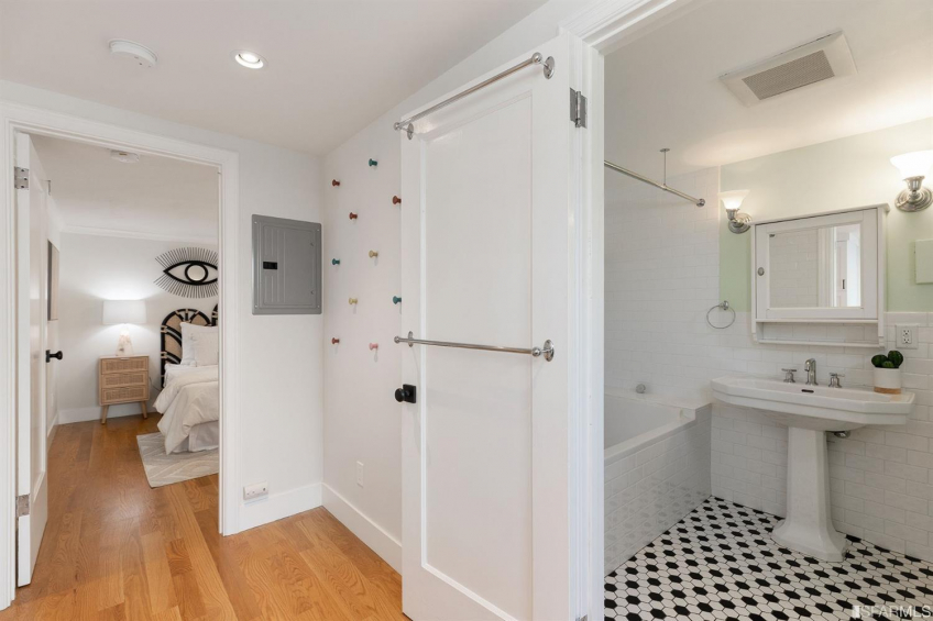 Resource #365837: image #51