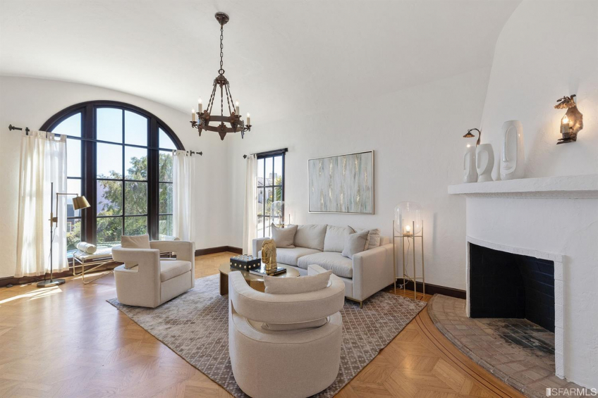 Resource #365837: image #7