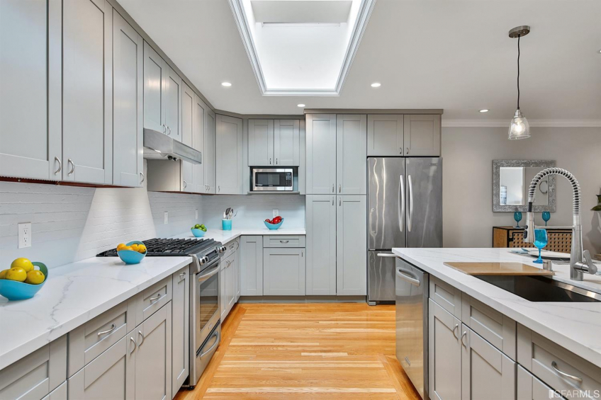 Resource #370898: image #11 Resource #370898: image #11