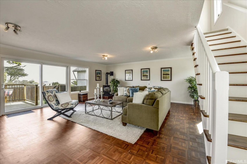 Resource #371370: image #10