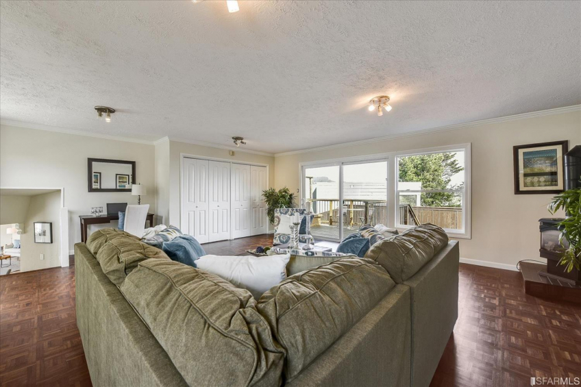 Resource #371370: image #11