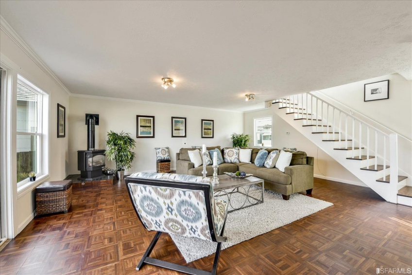 Resource #371370: image #12