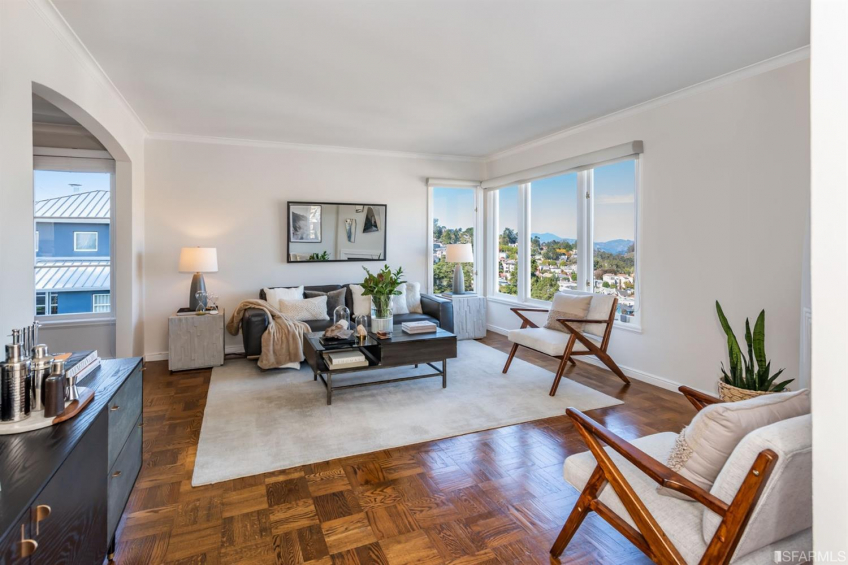 Resource #372115: image #2