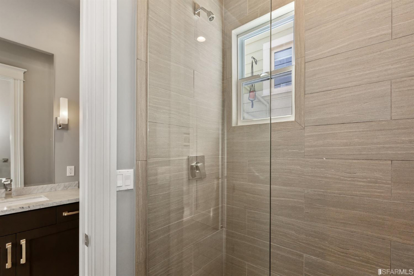 Resource #373315: image #32