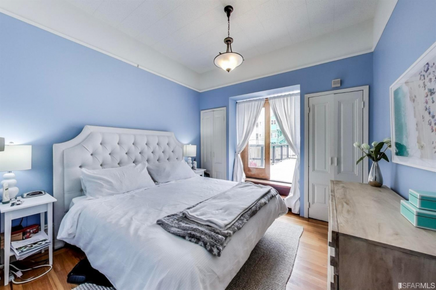 246A Top floor Flat: Master bedroom, double doors open to the private roof deck! Resource #375029: image #30