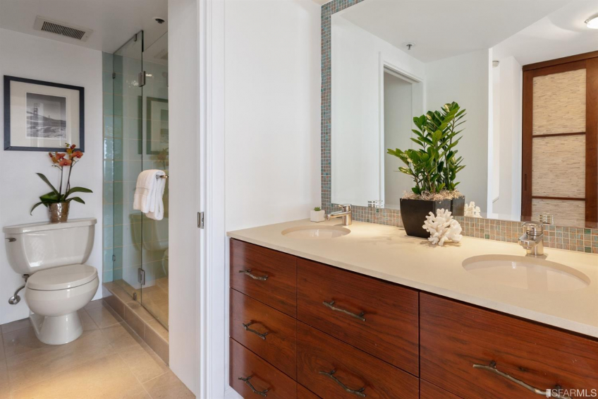 Resource #530172544: image #44