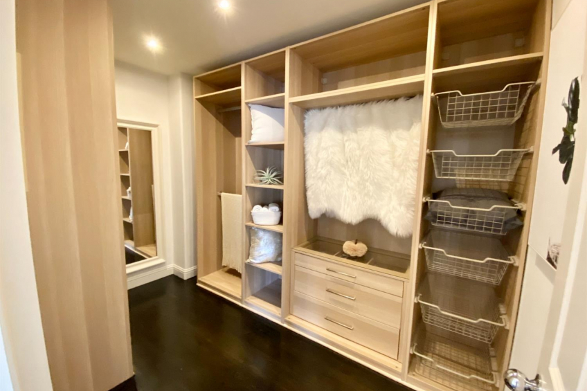 Resource #530185303: image #56