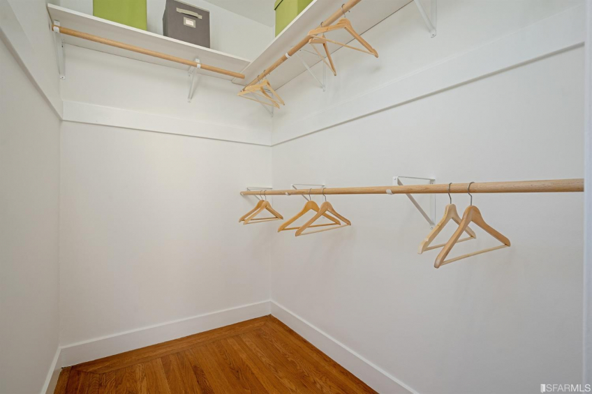 Resource #530186958: image #36