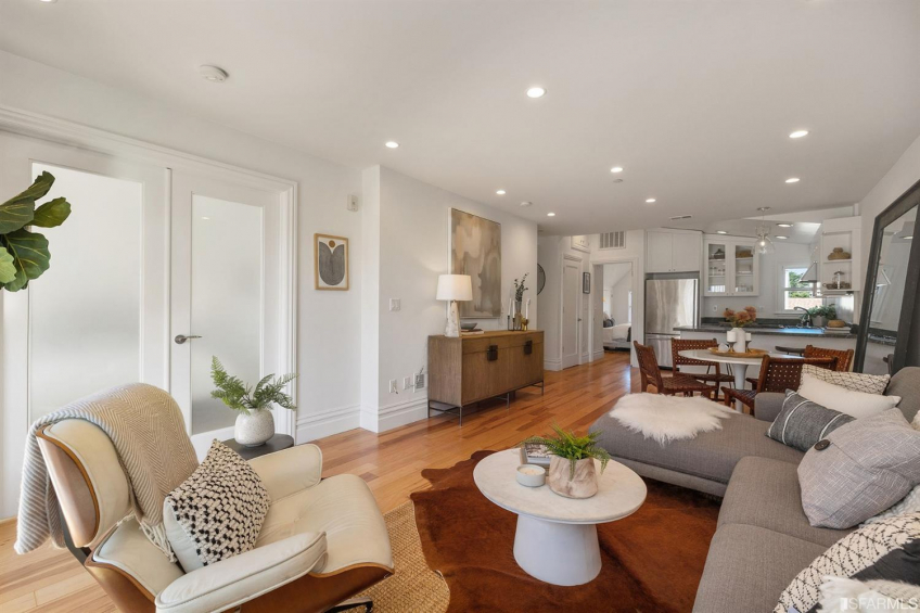 Resource #530189622: image #10