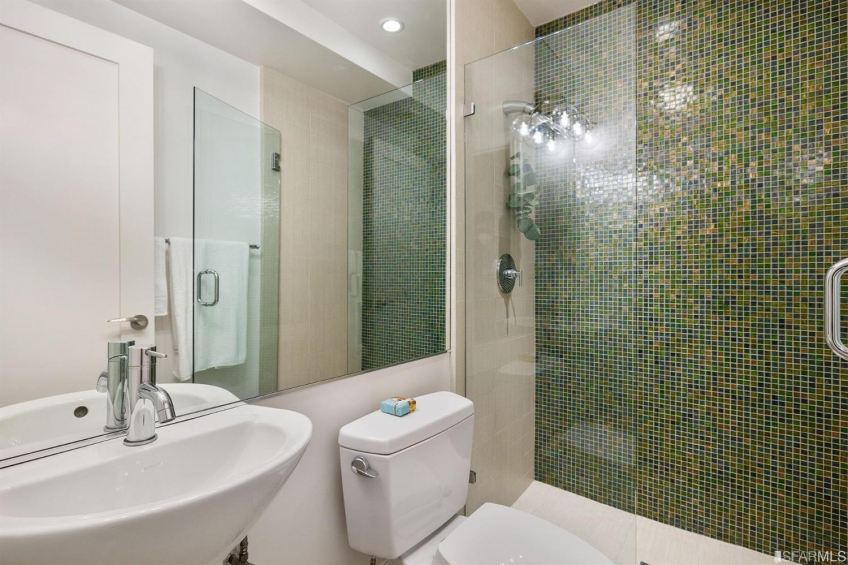 Resource #530189622: image #14