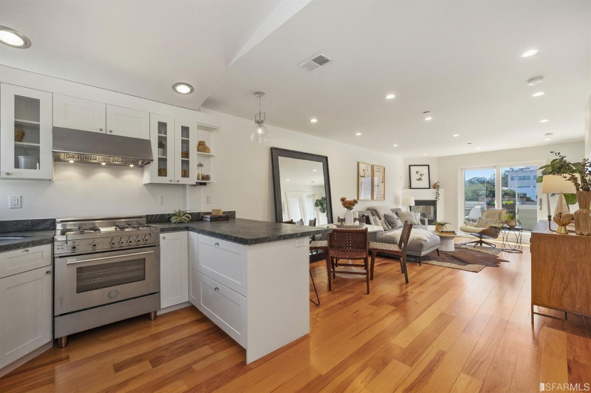 Resource #530189622: image #17