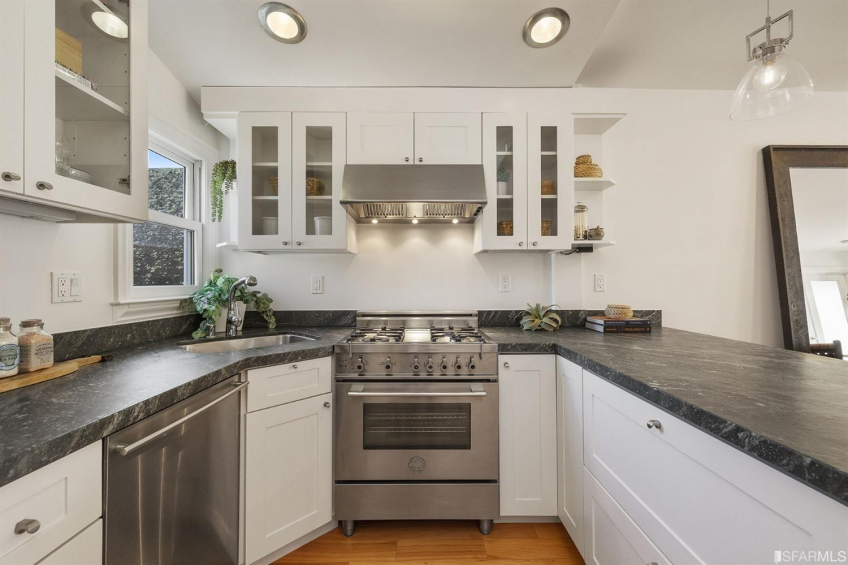 Resource #530189622: image #19