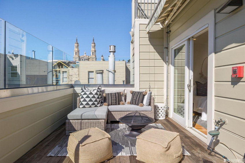 Resource #530189622: image #9