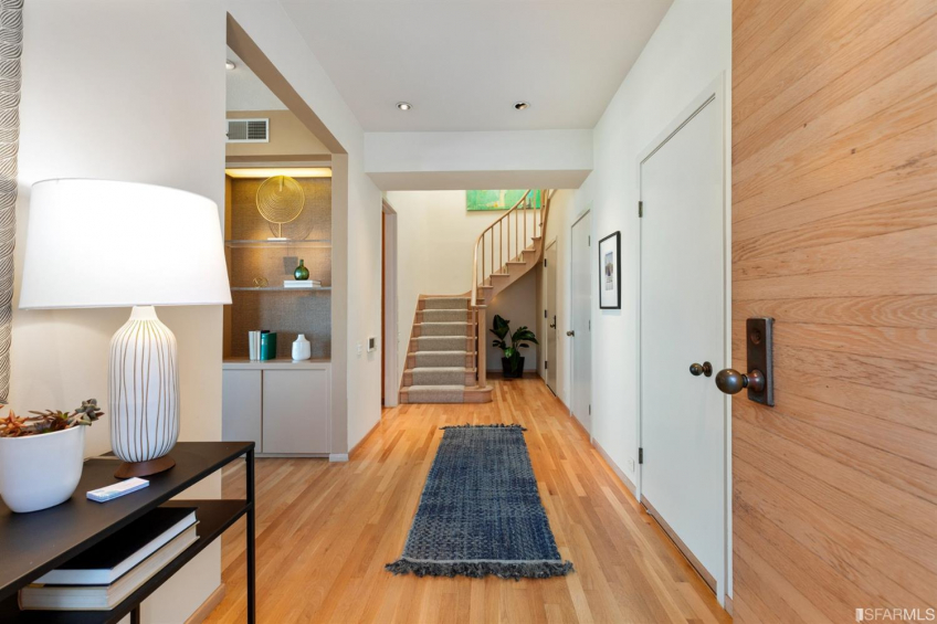 Resource #530204203: image #1