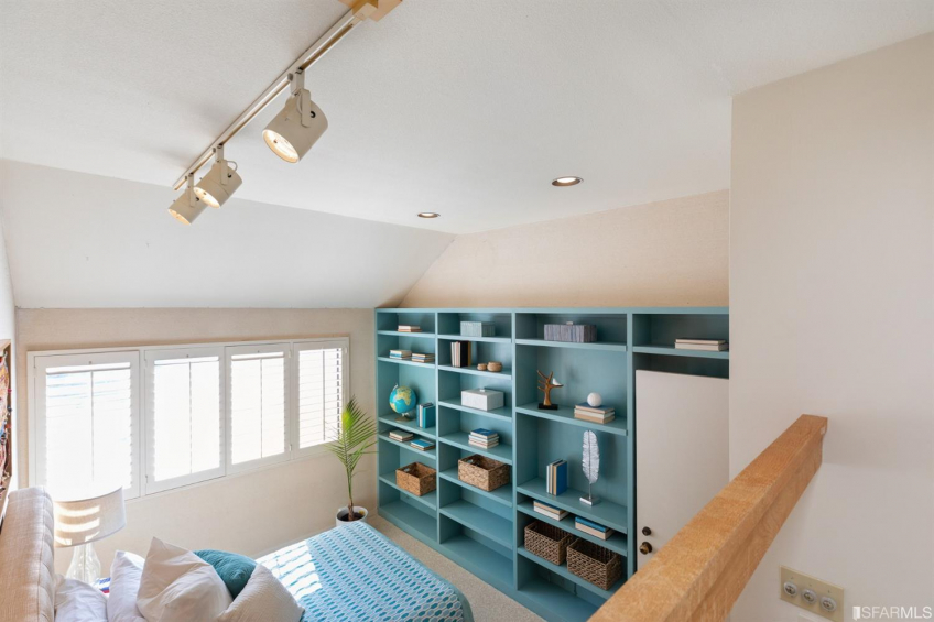 Resource #530204203: image #54