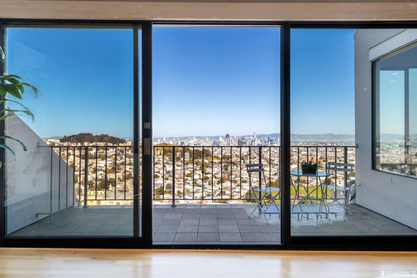 Resource #530204203: image #61