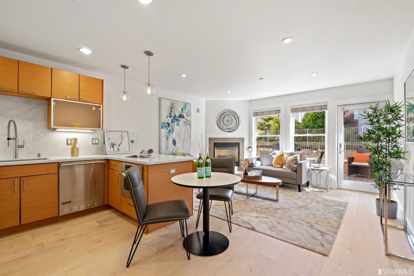 Resource #530206519: image #11 Resource #530206519: image #11