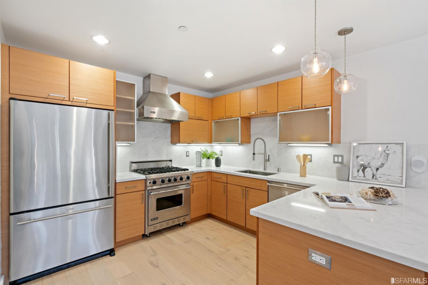 Resource #530206519: image #13 Resource #530206519: image #13