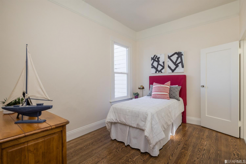 Resource #530211064: image #11