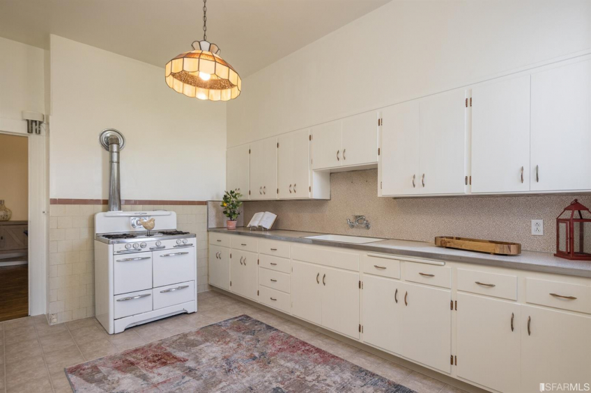 Resource #530211064: image #7