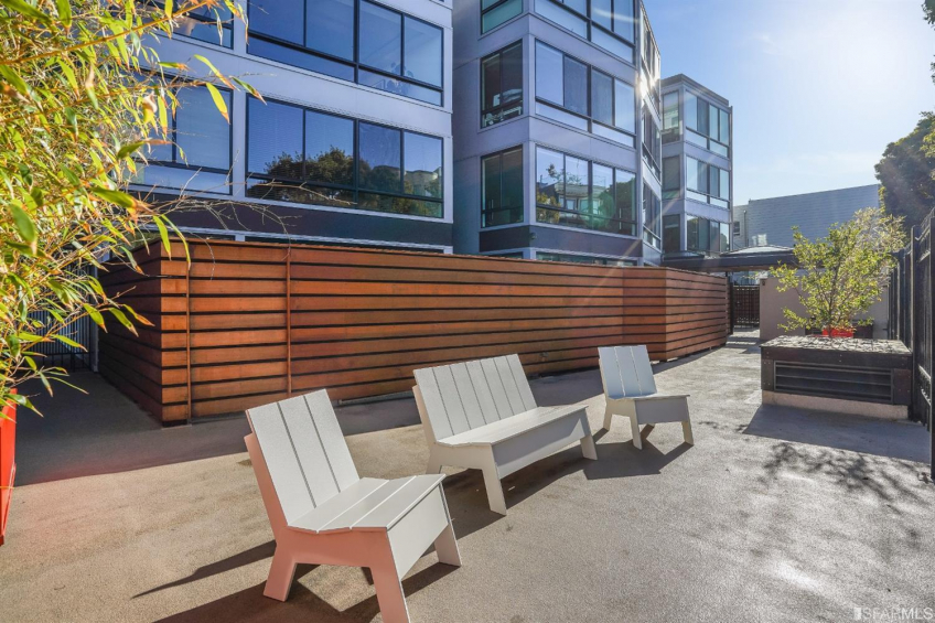 Resource #530213858: image #30