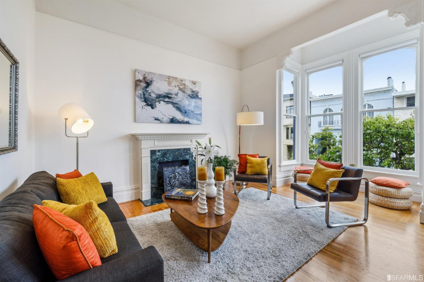 Resource #530217329: image #2