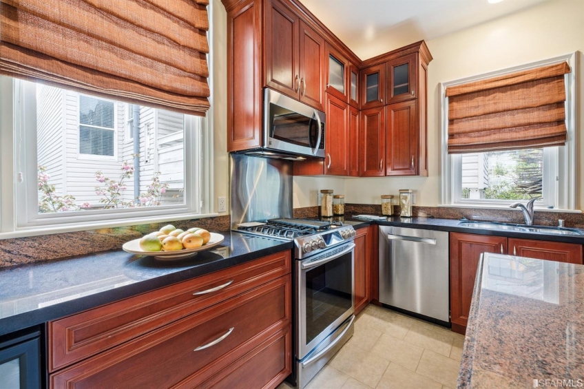 Resource #530217329: image #23