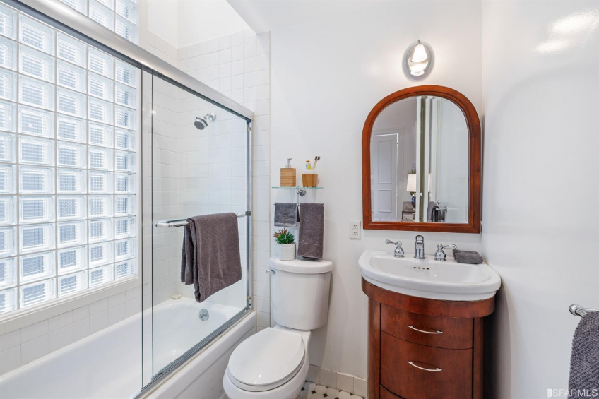 Resource #530217329: image #36