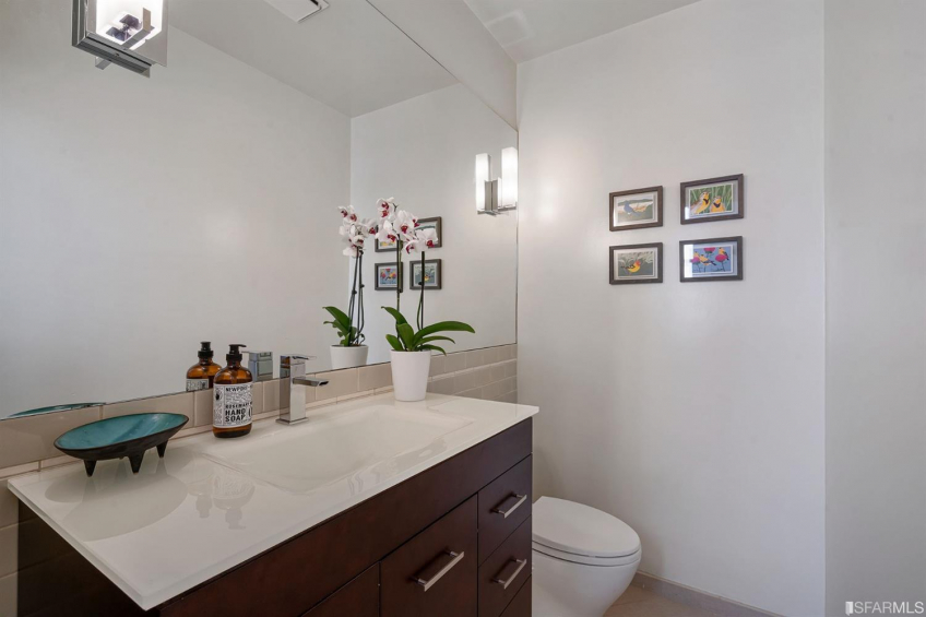 Resource #530231403: image #32 Resource #530231403: image #32